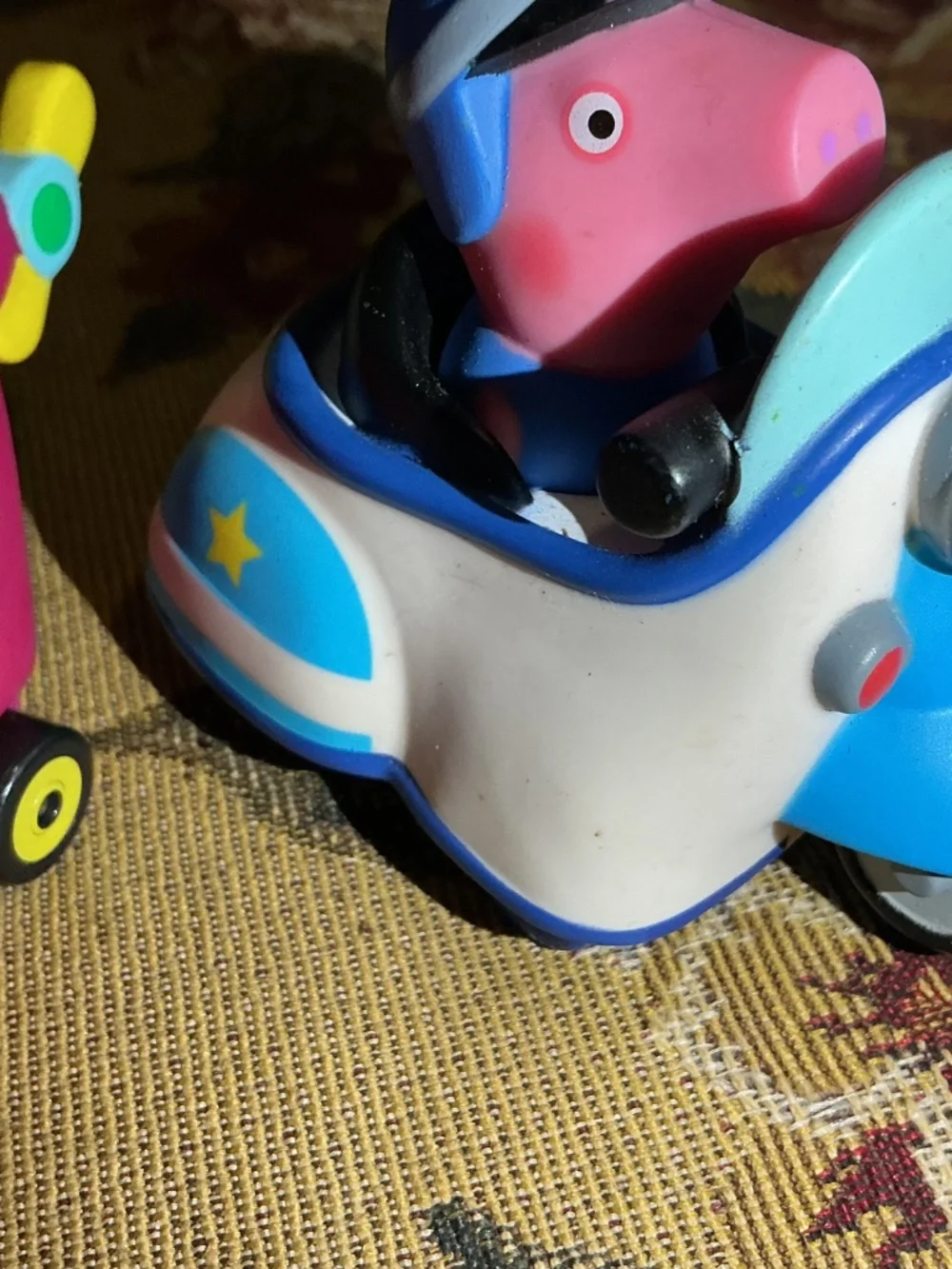 Peppa Pig Jazwares 2 Car Racers Police Train toy Figures george pig